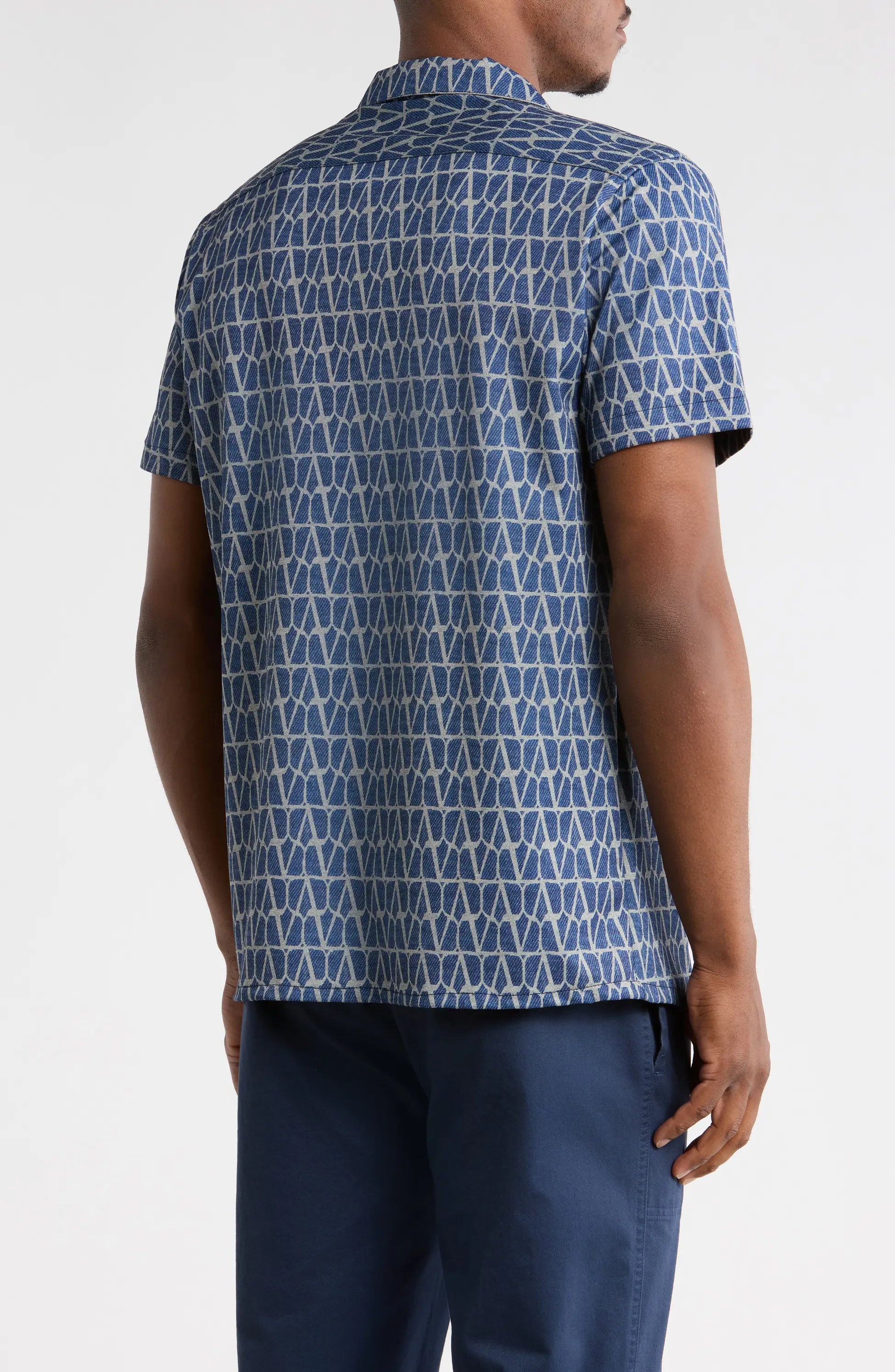TRSH-3009-Modern Fit Textured Camp Shirt