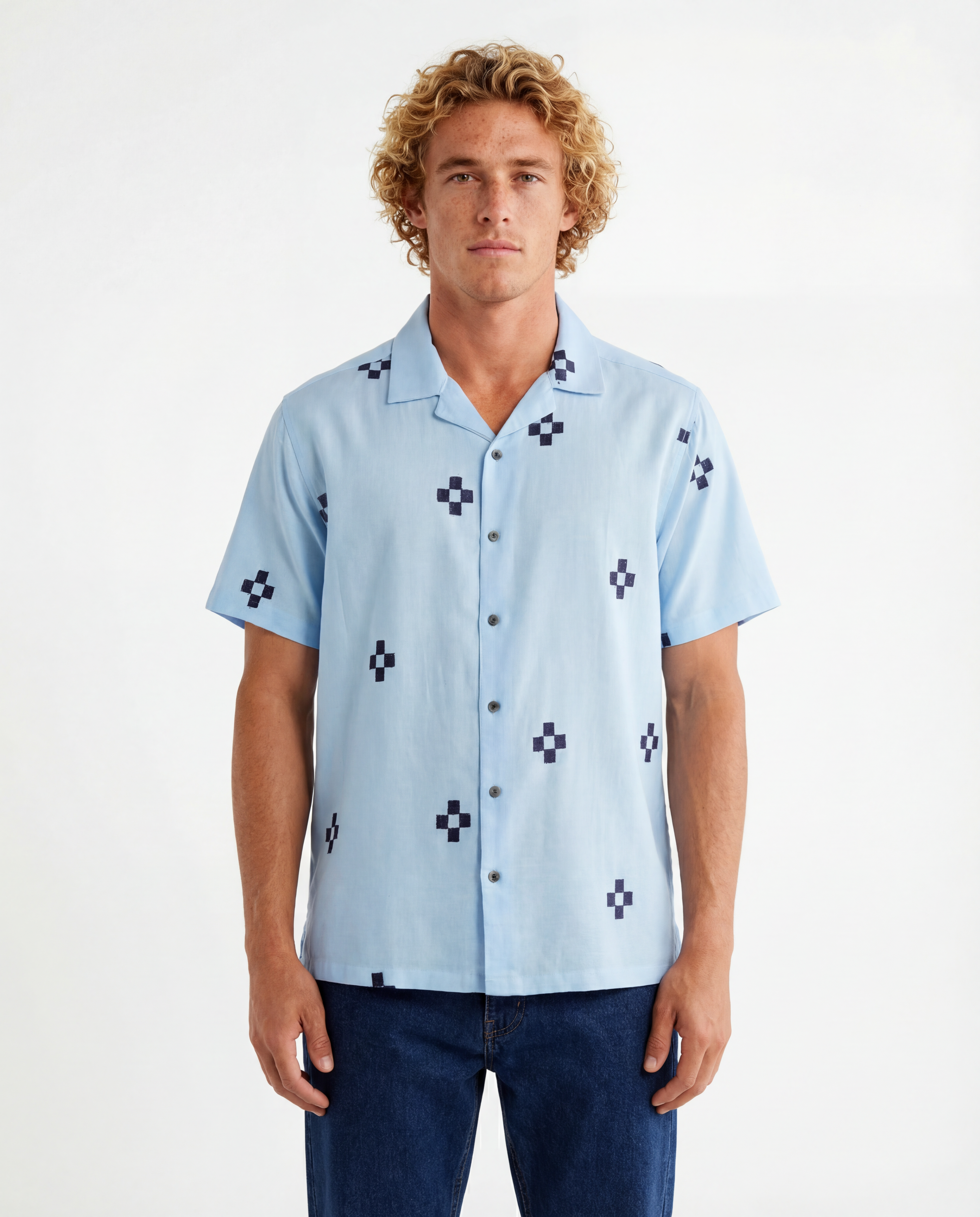 TRS-7007 Geometric Embroidered Camp Shirt