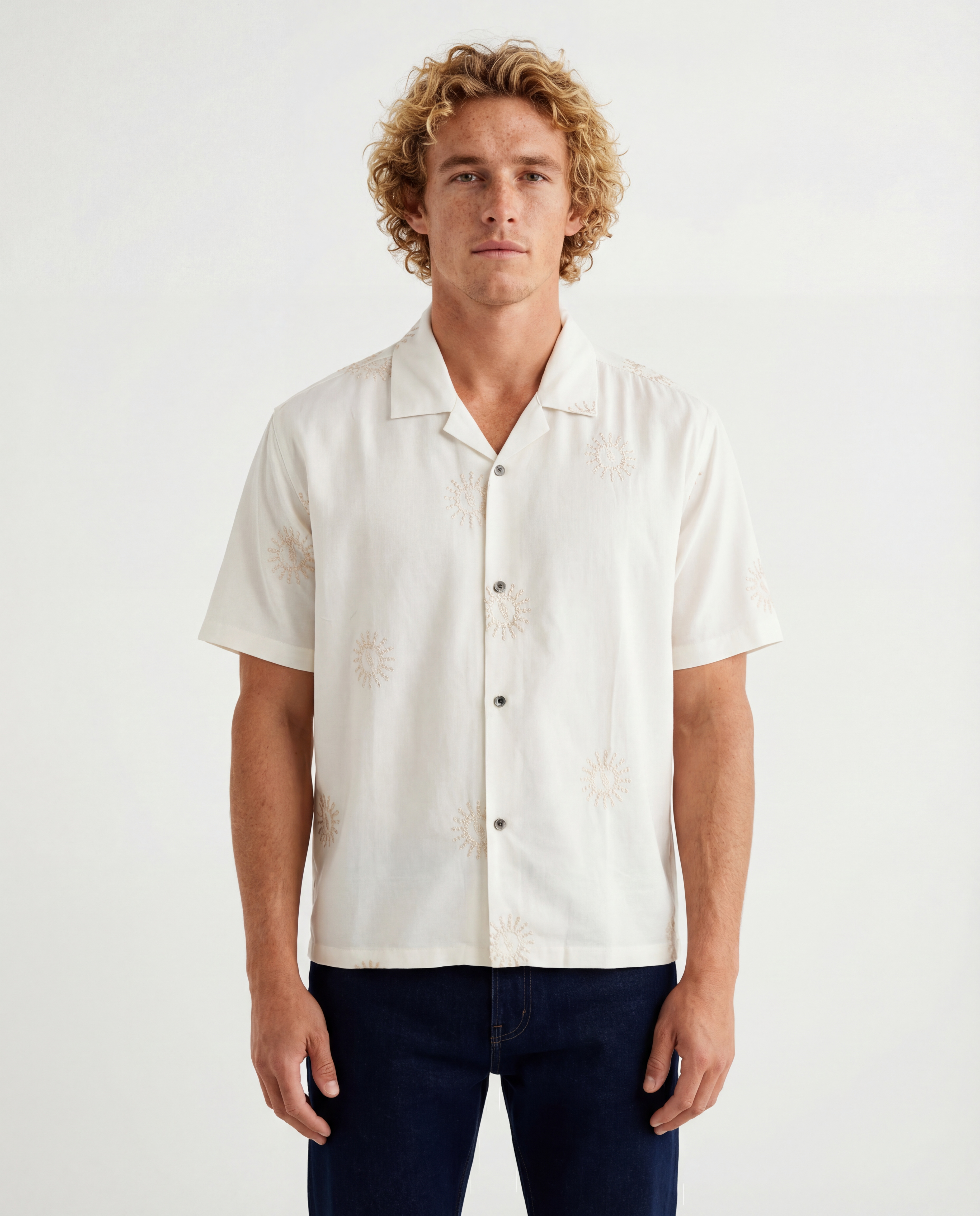 TRS-7003 Boxy Fit Sun Embroidered Camp Shirt