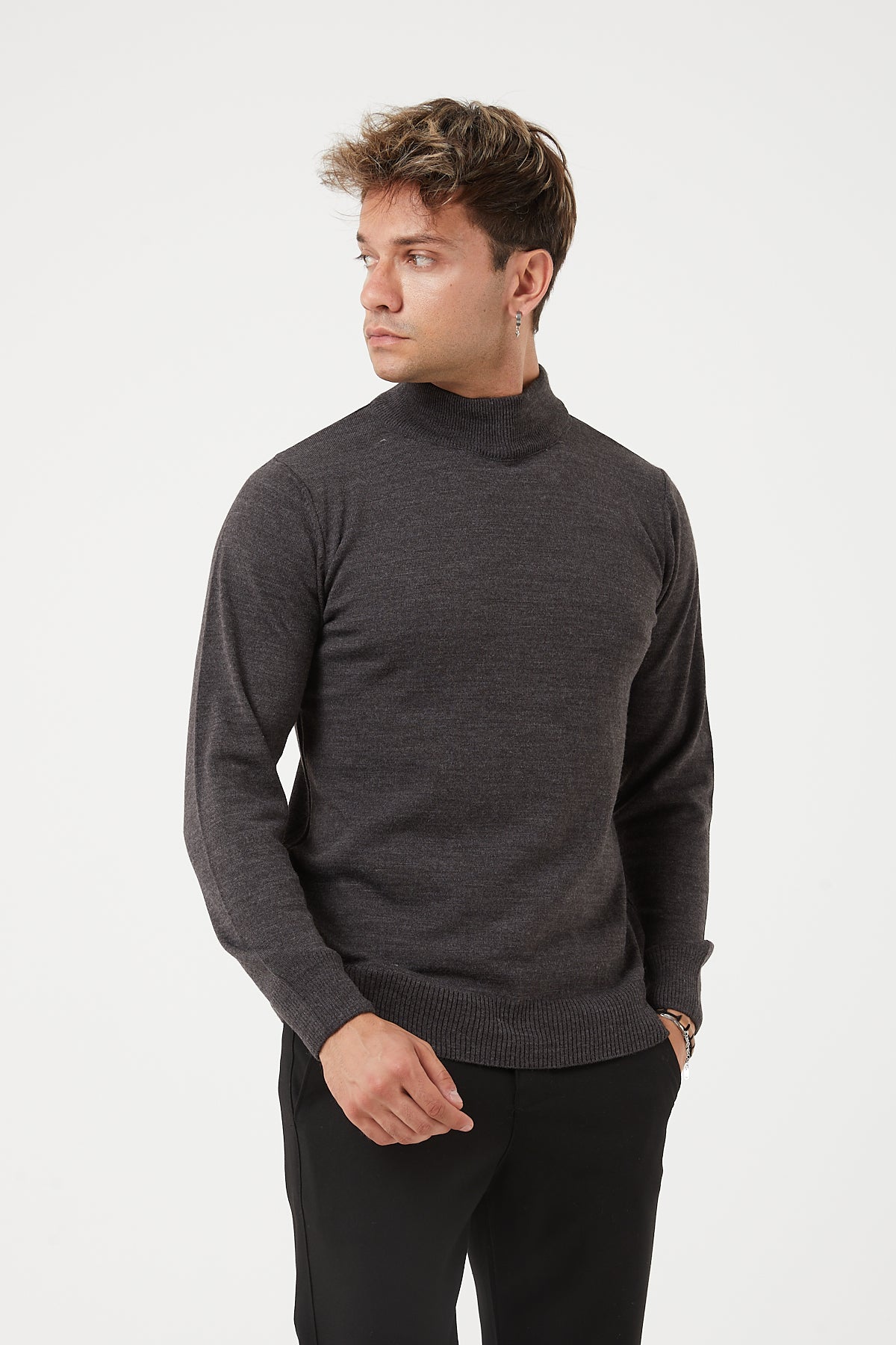 TR-11476 Slim Fit Wool Mock Neck Sweater
