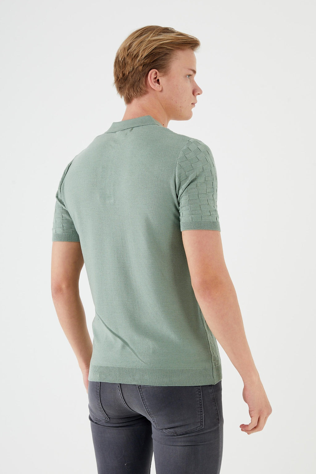 Short sleeve textured knit shirt TR-11512