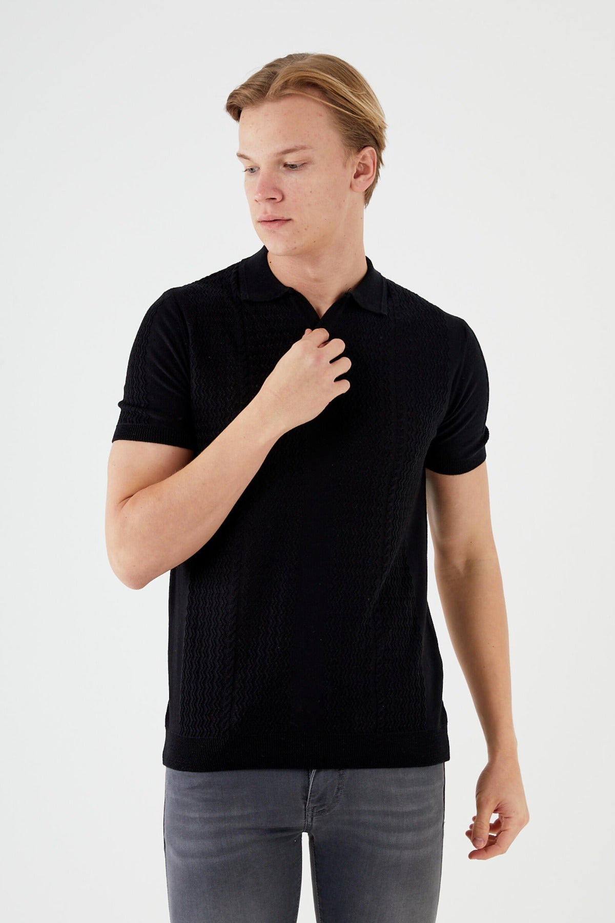 SHORT SLEEVE KNIT SHIRT TR-11517