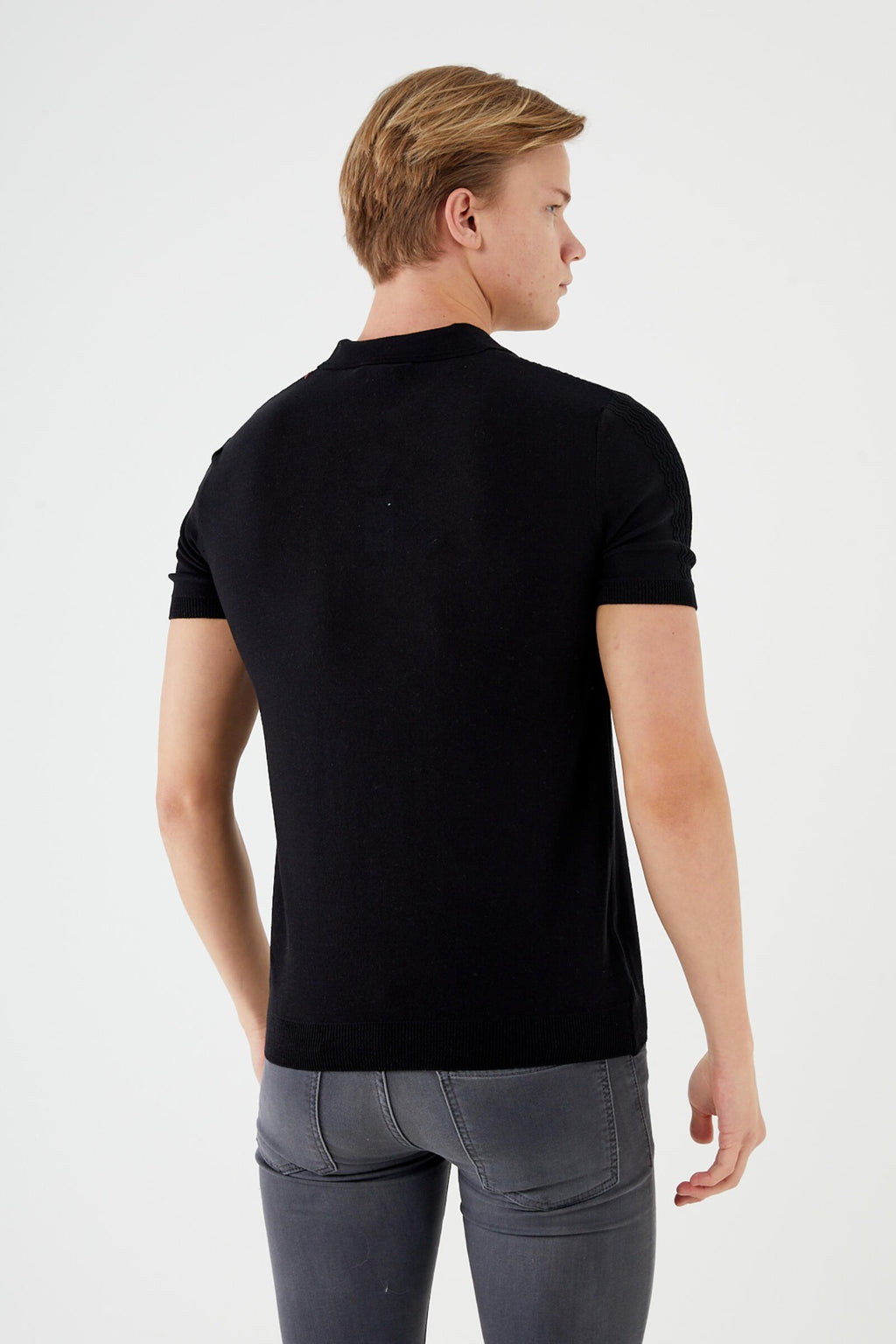 SHORT SLEEVE KNIT SHIRT TR-11517