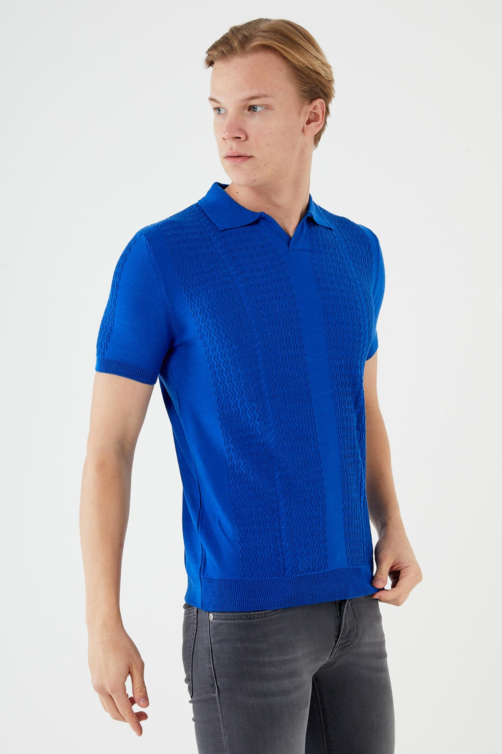SHORT SLEEVE KNIT SHIRT TR-11517