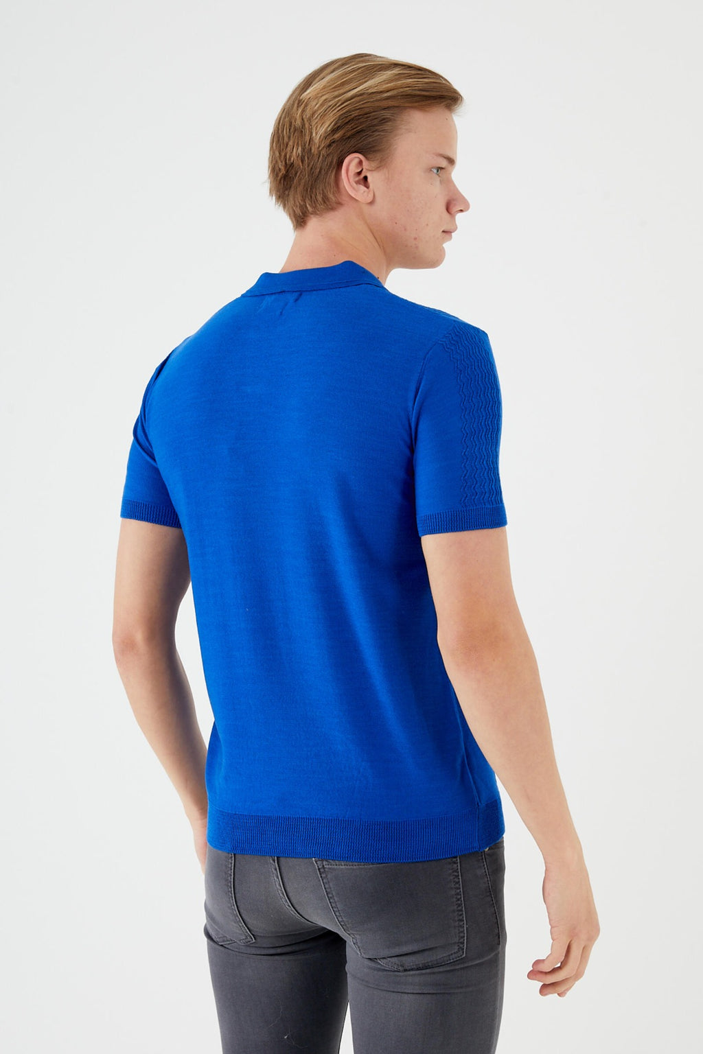 SHORT SLEEVE KNIT SHIRT TR-11517