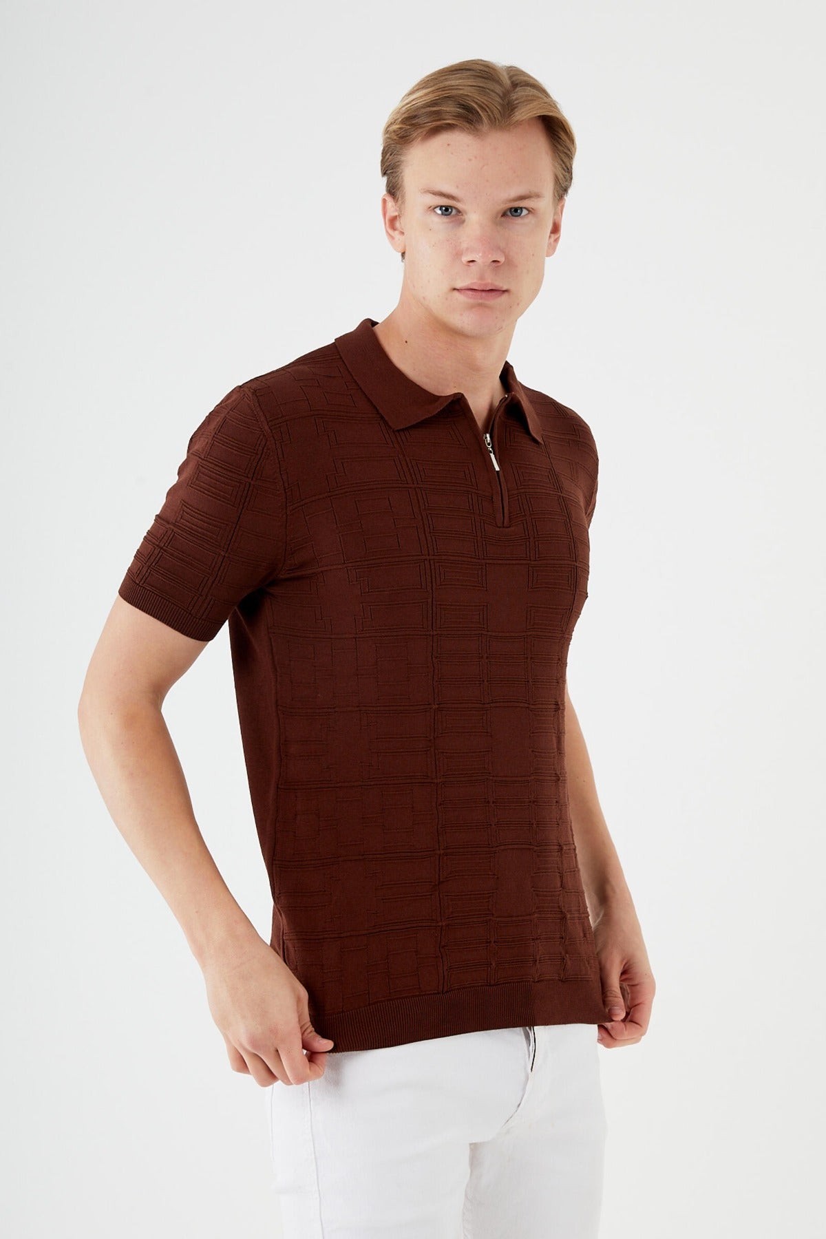 Textured Knit Quarter-Zip Polo TR-11520