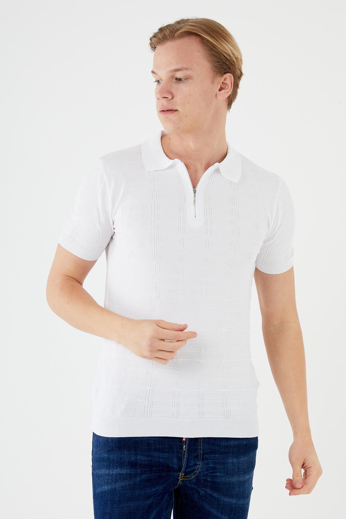 Textured Knit Quarter-Zip Polo TR-11520