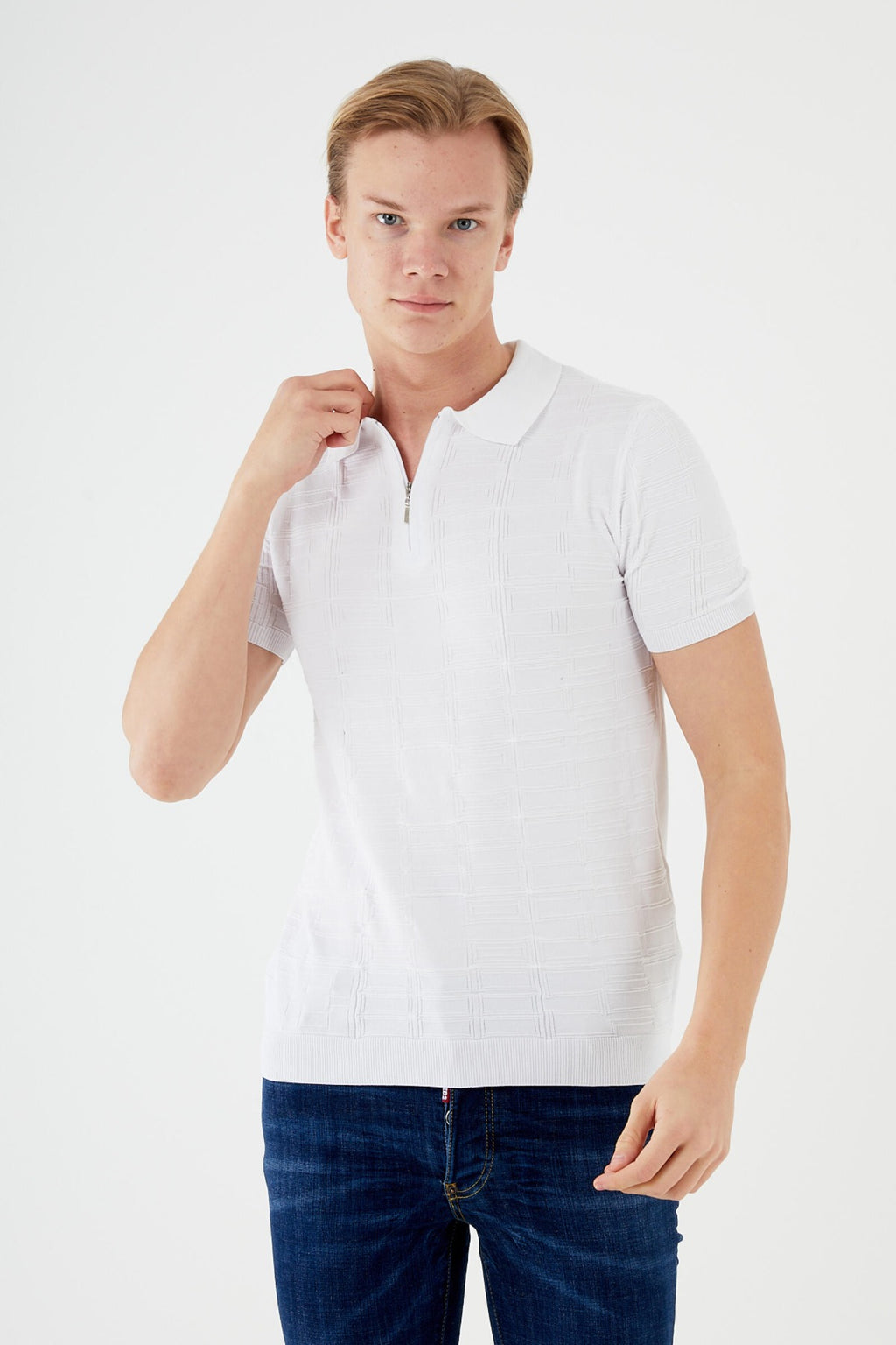 Textured Knit Quarter-Zip Polo TR-11520