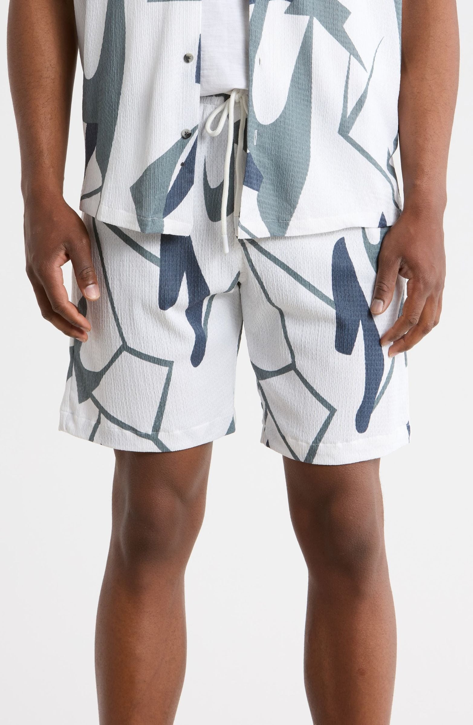 TRSH-231-B-Printed Shorts