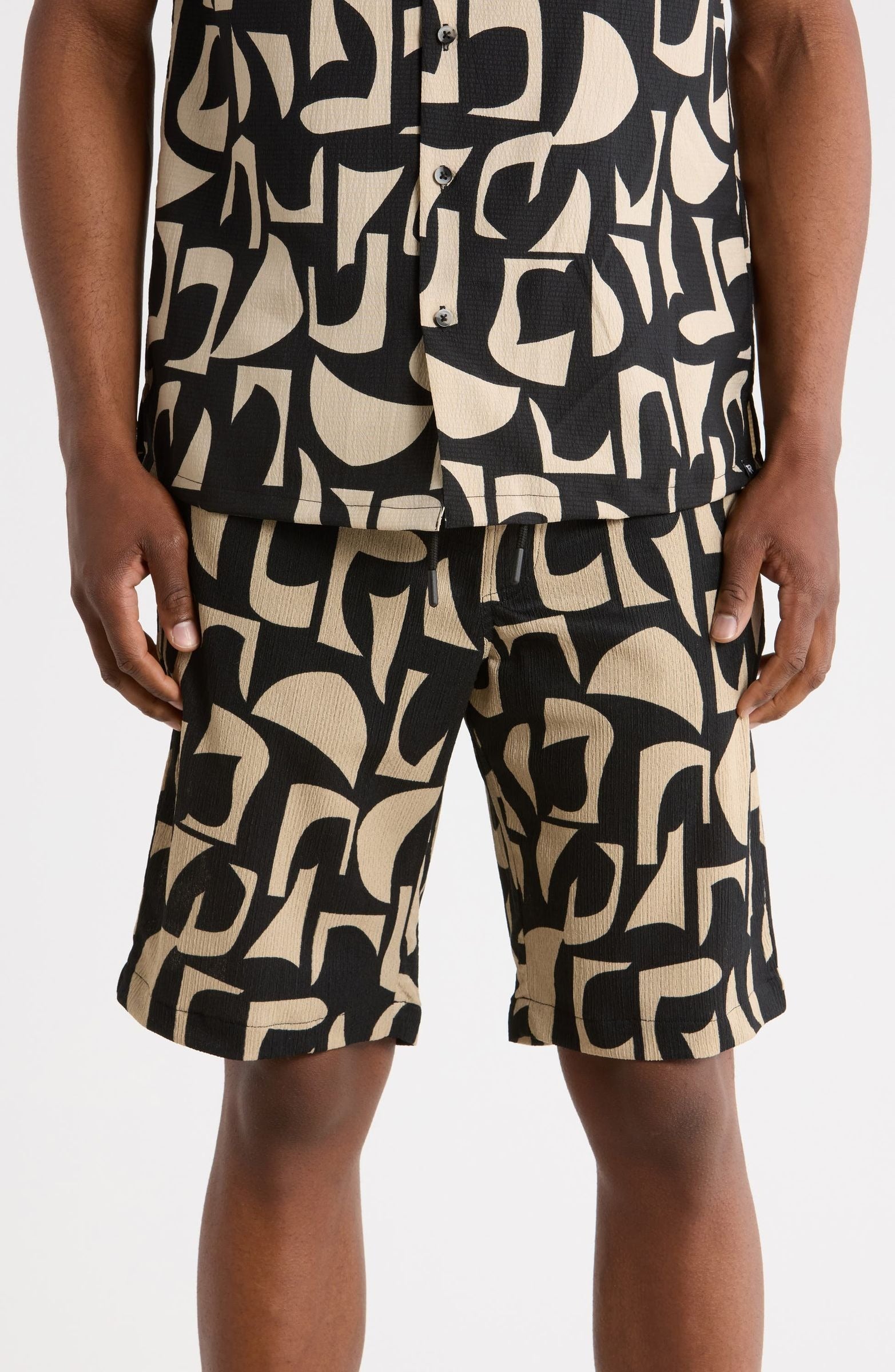 TRSH-273-B-Drawstring ABSTRACT PRINT Shorts