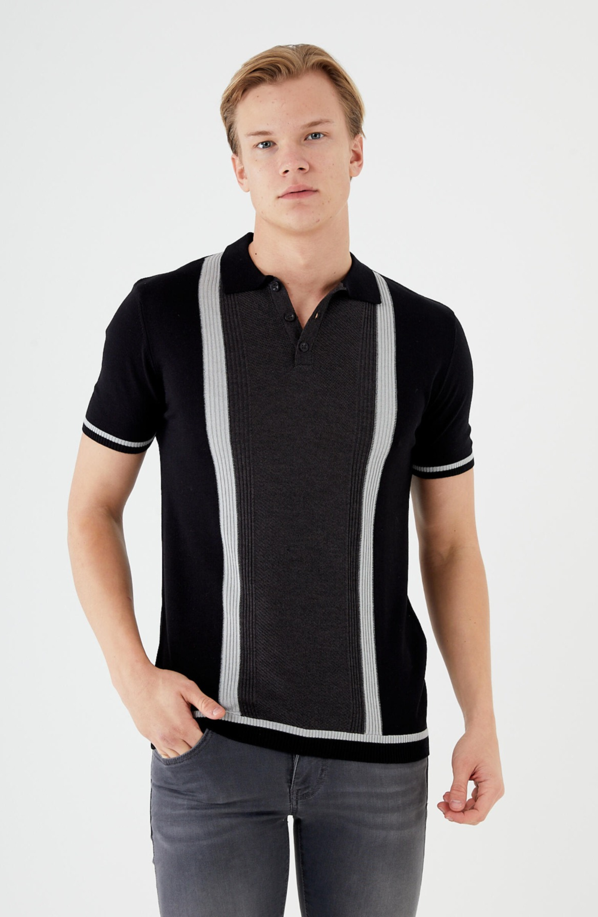 Short sleeve textured knit shirt TR-11511